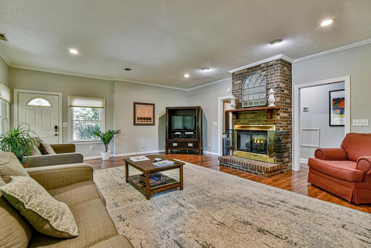 South Asheville Home With Hot Tub Just 11 Miles To Downtown المظهر الخارجي الصورة